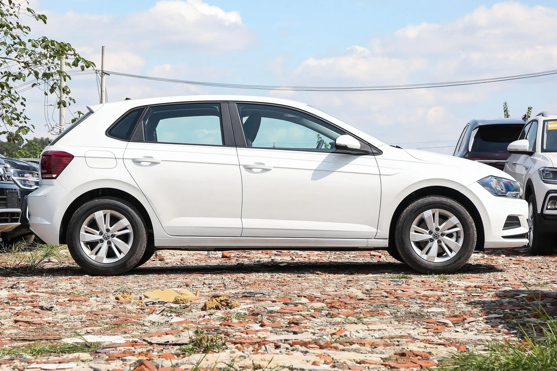 Volkswagen Mobil Bensin POLO 1.5L Mobil Bensin Dewasa Kecepatan Maksimum 185km/H Classic Build