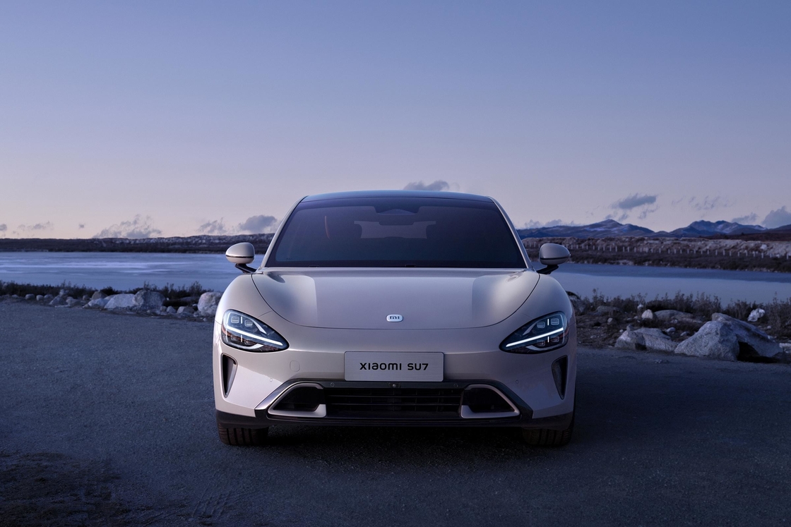 Tipe Sedan Fashion Xiaomi Electric Car SU7 Dengan Perasaan Gerak yang Kuat