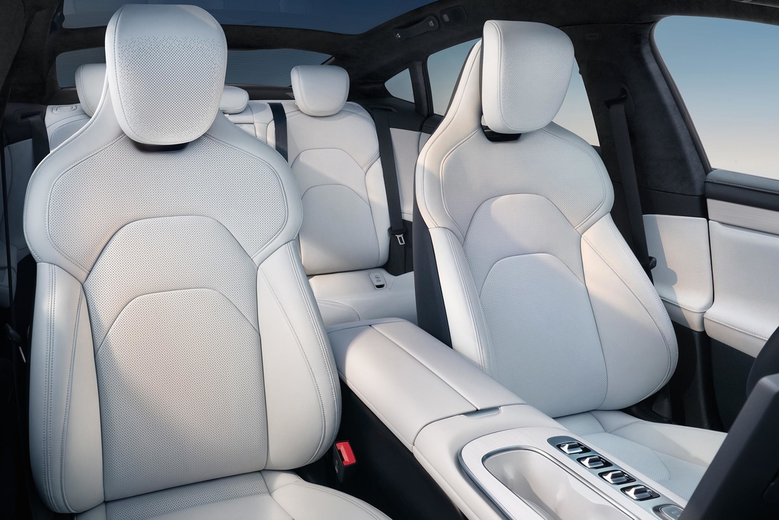 Tipe Sedan Fashion Xiaomi Electric Car SU7 Dengan Perasaan Gerak yang Kuat