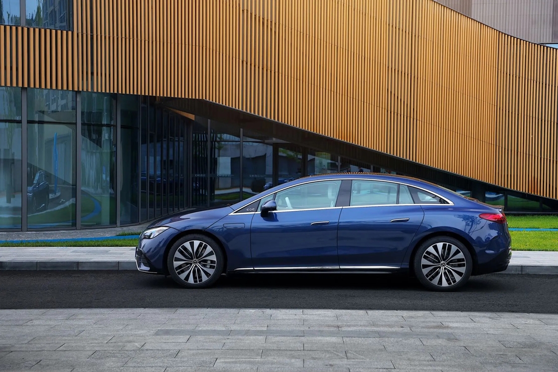 SUV EV Listrik Murni Mercedes Benz EQE 350 4MATIC Mobil Listrik Kendaraan Energi Baru