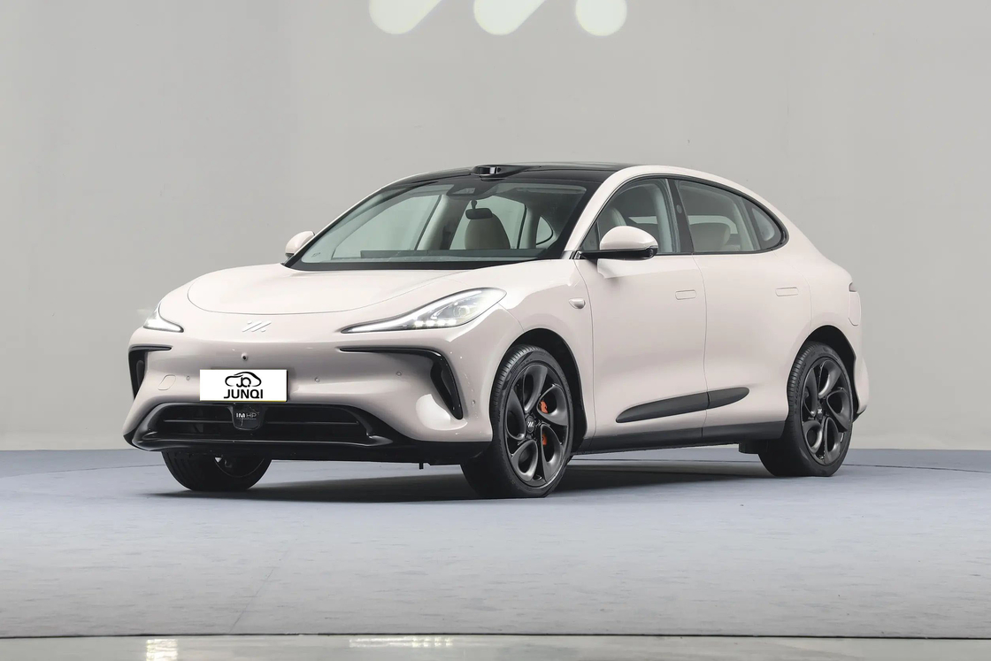Zhiji LS62023 Max Ultra-Long Range Edition IM Electric Car untuk SUV Medium dan Besar dengan kisaran 760km Pure Electric