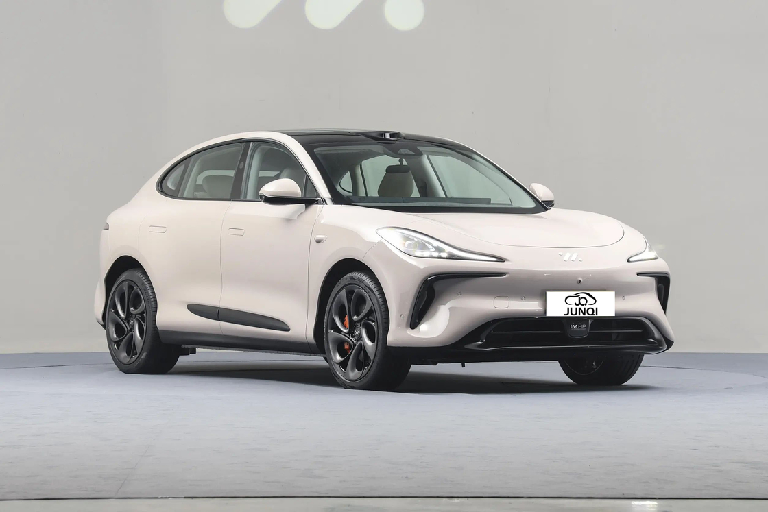 Zhiji LS62023 Max Ultra-Long Range Edition IM Electric Car untuk SUV Medium dan Besar dengan kisaran 760km Pure Electric