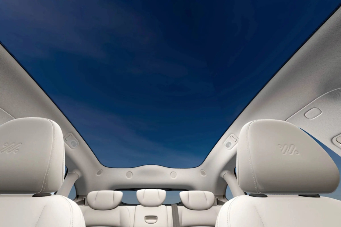 Zhiji LS6 Left Drive Mobil listrik sedan Zhiji S Flagship Model Untuk Dewasa