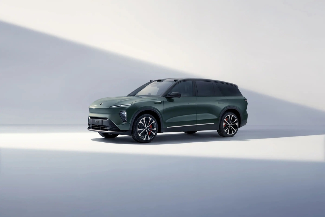 Temukan Masa Depan Mobilitas dengan NIO ES8 Electric SUV