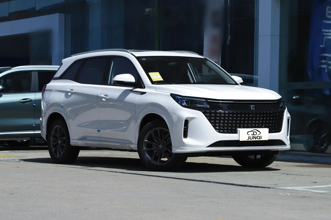 5 kursi AWD Seres Mobil Listrik SUV 120 Kekuatan Kuda Dan Emisi Bebas Mengemudi