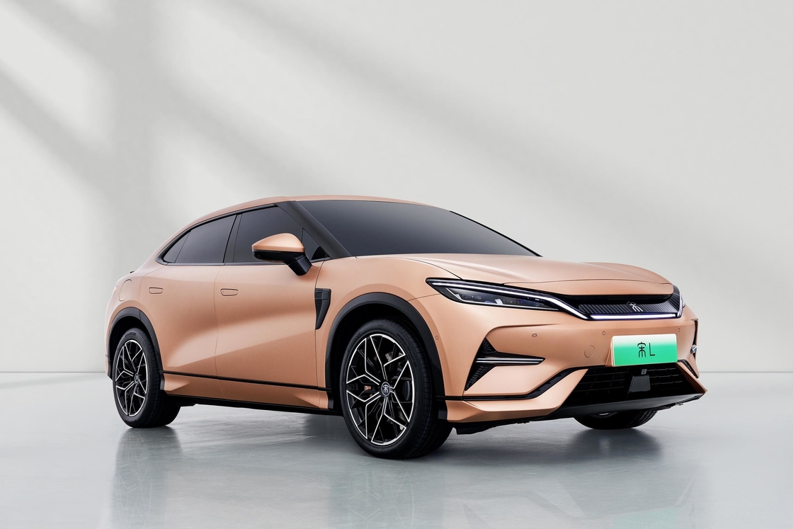 4WD Byd Song L EV Champion 662km Jarak Panjang 5 Pintu 5 Kursi SUV Kendaraan Energi Baru