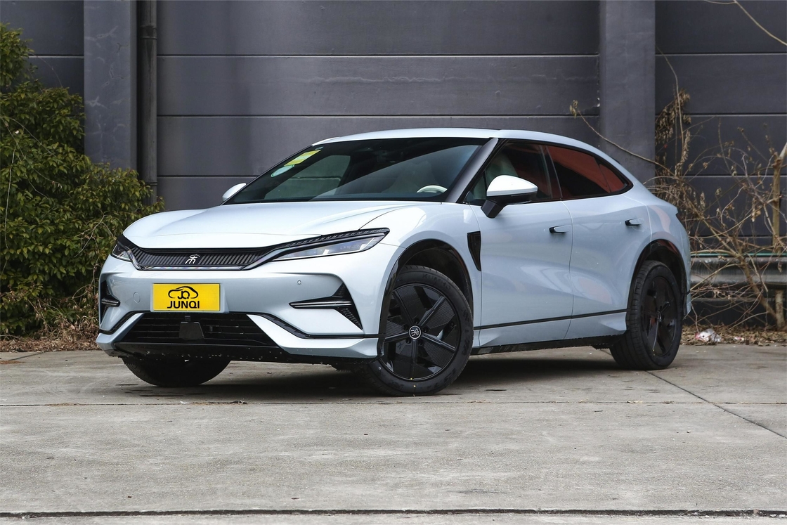 4WD Byd Song L EV Champion 662km Jarak Panjang 5 Pintu 5 Kursi SUV Kendaraan Energi Baru