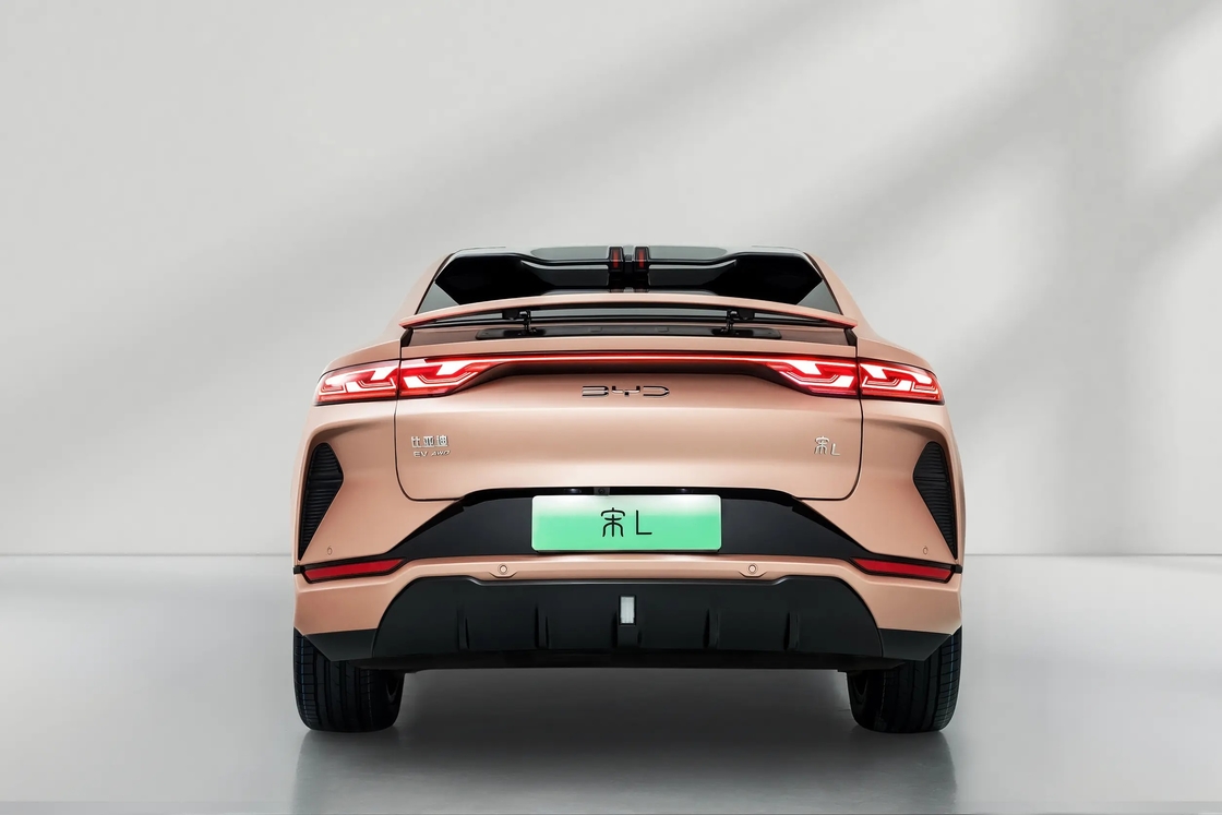 4WD Byd Song L EV Champion 662km Jarak Panjang 5 Pintu 5 Kursi SUV Kendaraan Energi Baru