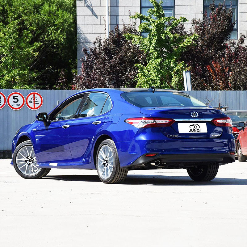Jenis Energi Gas Toyota Camry Hybrid Sedan 8 Speed Transmisi Otomatis