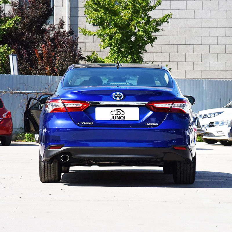 Jenis Energi Gas Toyota Camry Hybrid Sedan 8 Speed Transmisi Otomatis
