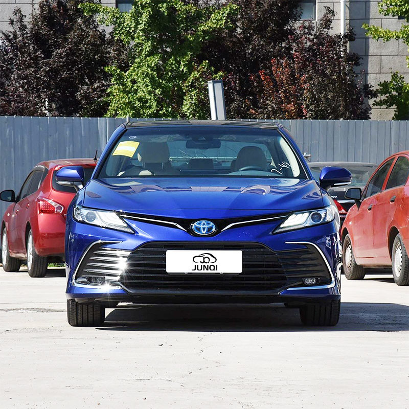 Jenis Energi Gas Toyota Camry Hybrid Sedan 8 Speed Transmisi Otomatis