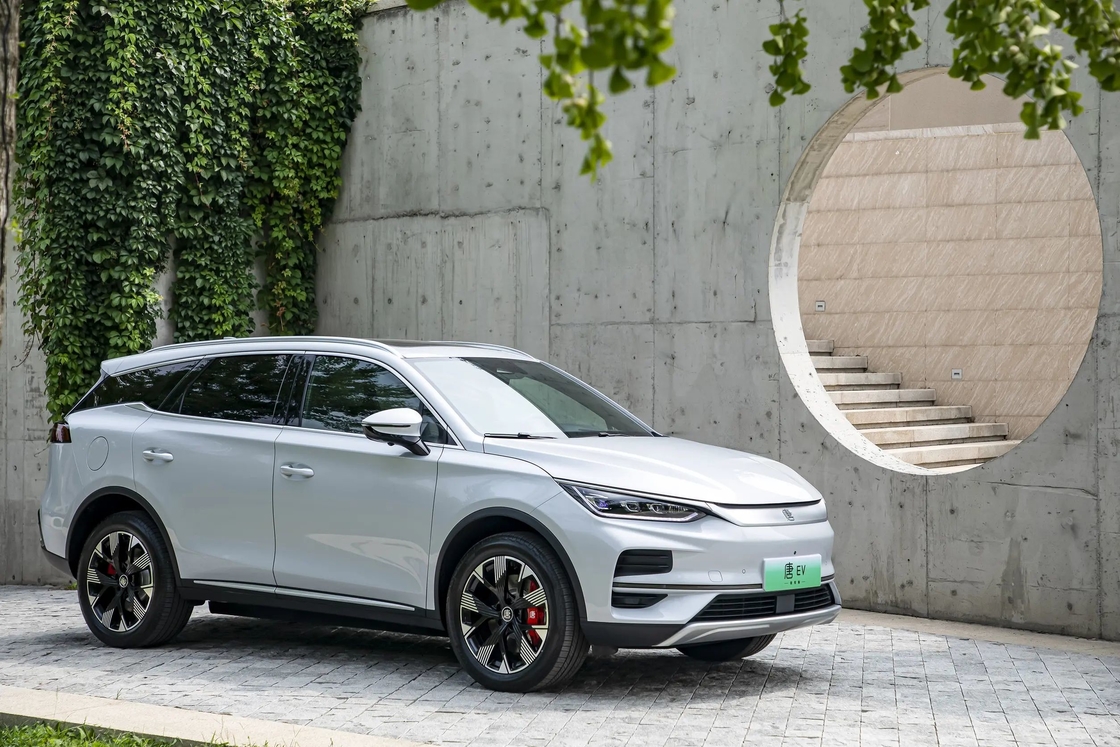 5 Kursi BYD Tang Kendaraan Listrik EV Untuk Perjalanan Kota Dan Perjalanan Jarak Jauh