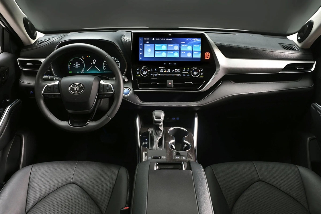 4 Pintu 5 Kursi Toyota Highlander Mobil Dengan Bahan Bakar Turbocharged Power And Hybrid System