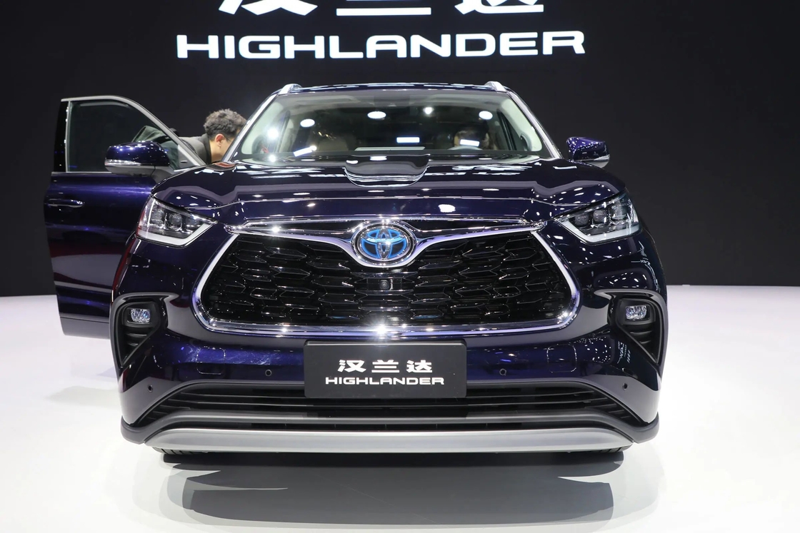 4 Pintu 5 Kursi Toyota Highlander Mobil Dengan Bahan Bakar Turbocharged Power And Hybrid System