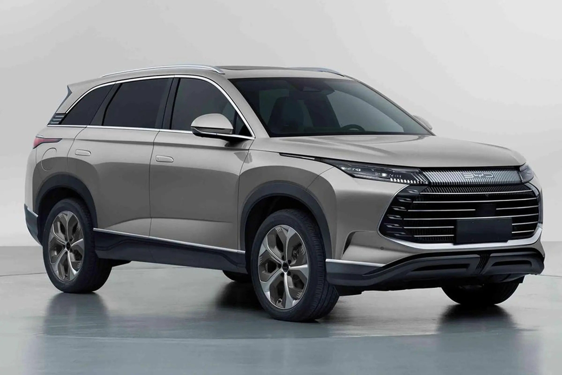 BYD Electric Car Frigate 07 Glory Edition Desain Hexagonal Shell Warna Interior Putih