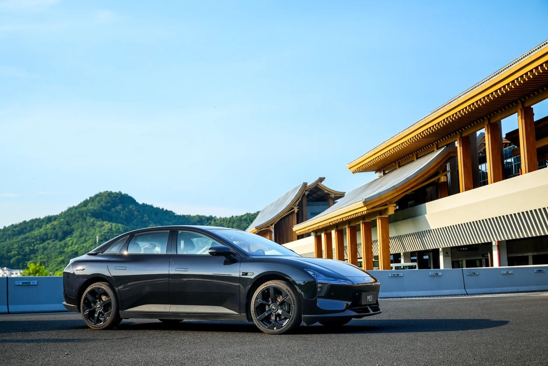 Xiaopeng MONA M03 Membuka Potensi Mobil Listrik untuk Generasi Modern