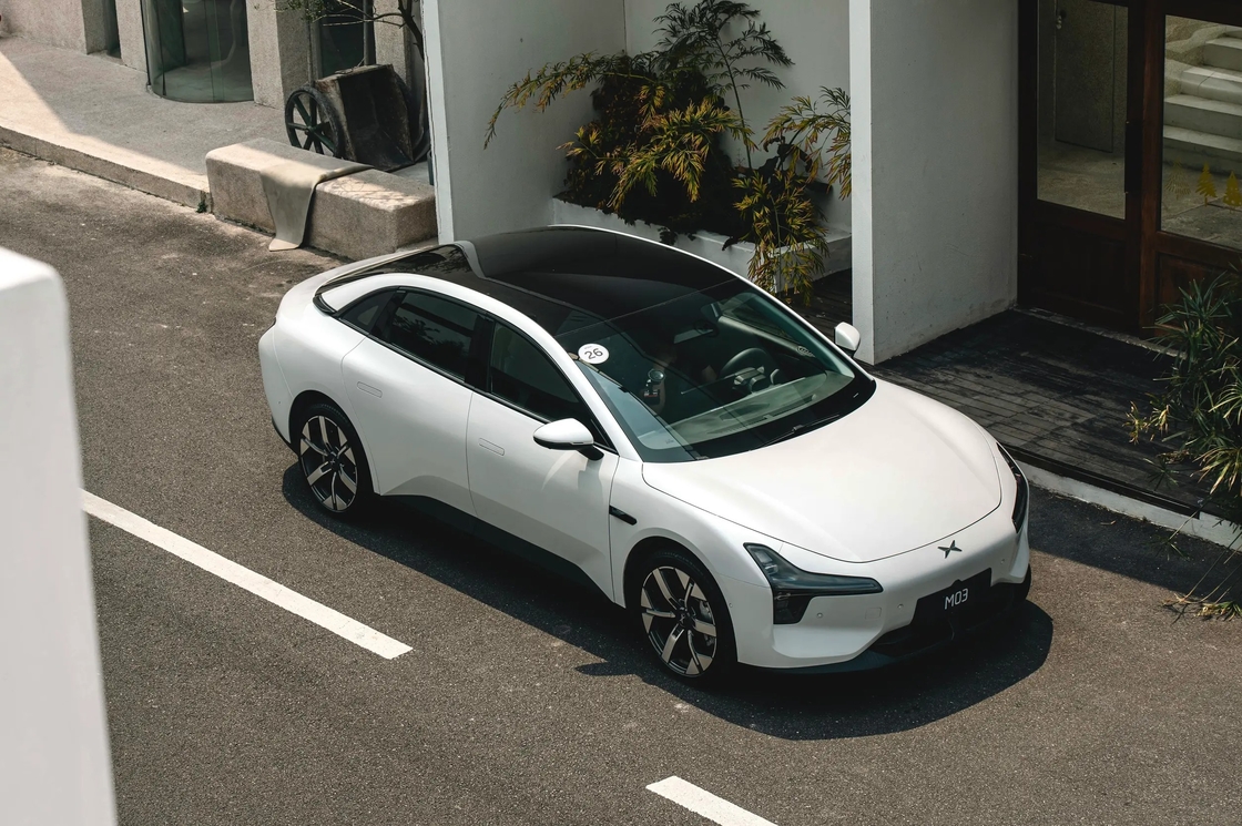 Xiaopeng Electric Car M03 Pilihan Ideal dengan Interior dan Sistem Infotainment yang luas