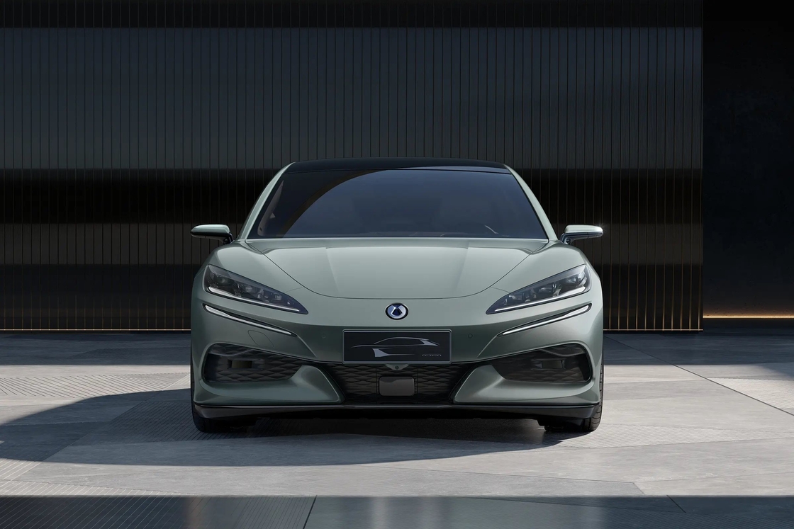 2024 Hot Sale Z9 GT Hybrid Atau Versi Listrik Murni Mobil Baru BYD Denza Z9GT 630KM SUV Listrik HYBRID