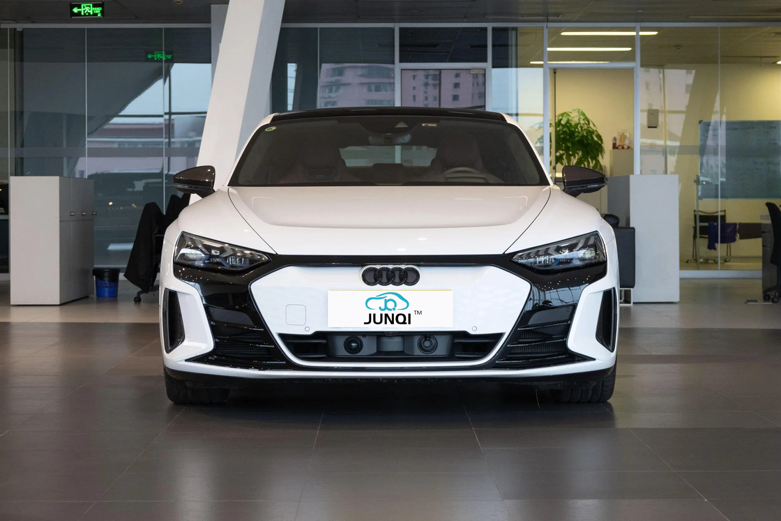 2024 Audi Q4 Etron Q5 Etron RS Etron Etron Gt Kendaraan Listrik 4 Roda SUV EV Mobil untuk Dewasa Mobil Baru Berkecepatan Tinggi Mobil Energi Baru Mobil Listrik Mobil Listrik