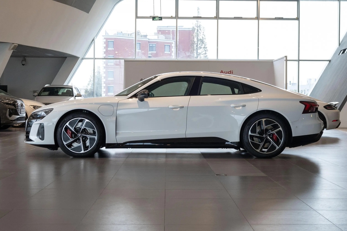 Audi RS E-tron GT 2023 Model Dasar Kendaraan Menengah hingga Besar Ev Mobil