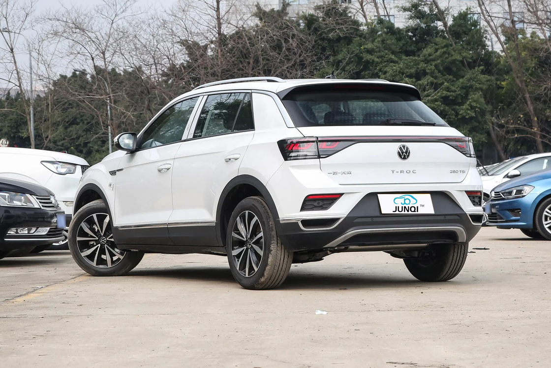 VOLKSWAGENs T-ROC 2024 2025 300TSI DSG 2WD STARLIGHT NEW BENZINE kompak SUV Murah bensin mobil dibuat di Cina di stok VW TROC
