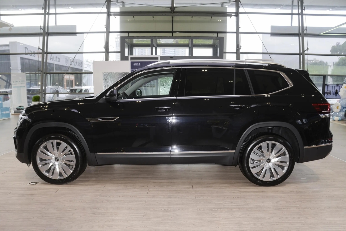 VW Touron 2.5T-A/MT-530 4WD Versi Flagship 7-seater SUV Ruang Besar