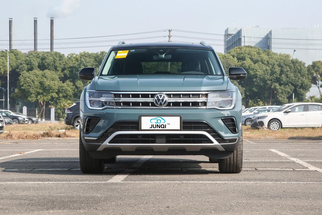 VW Touron 2.5T-A/MT-530 4WD Versi Flagship 7-seater SUV Ruang Besar