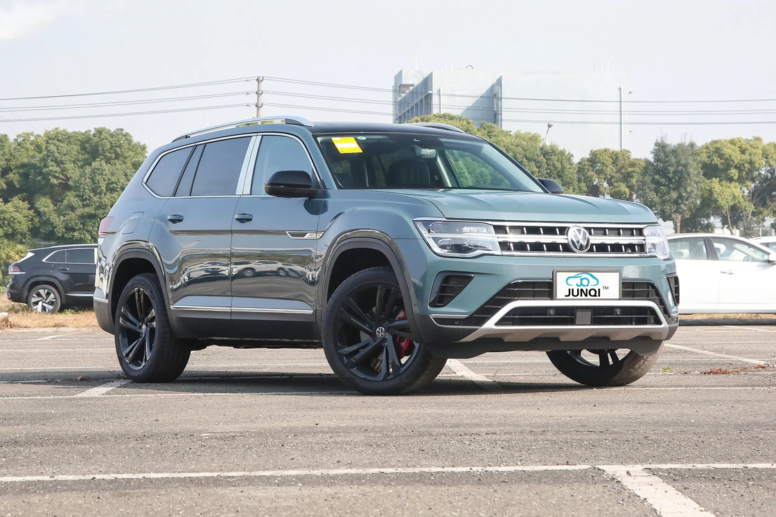 VW Touron 2.5T-A/MT-530 4WD Versi Flagship 7-seater SUV Ruang Besar